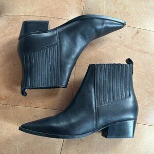 Marc Fisher LTD Classic Black Leather Chelsea Ankle Boots Size 8M